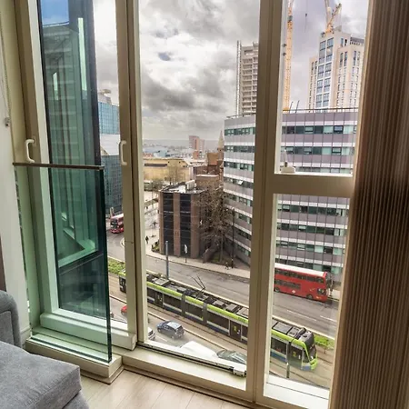 Ferienwohnung Luxury Flat Croydon